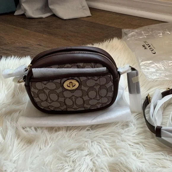 Coach Camera Bag Signature Jacquard - Picture 13 of 16